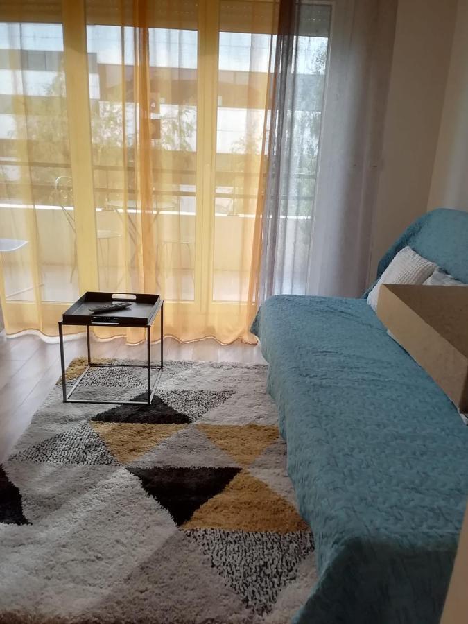 Residences Les Roseaux لونْي المظهر الخارجي الصورة